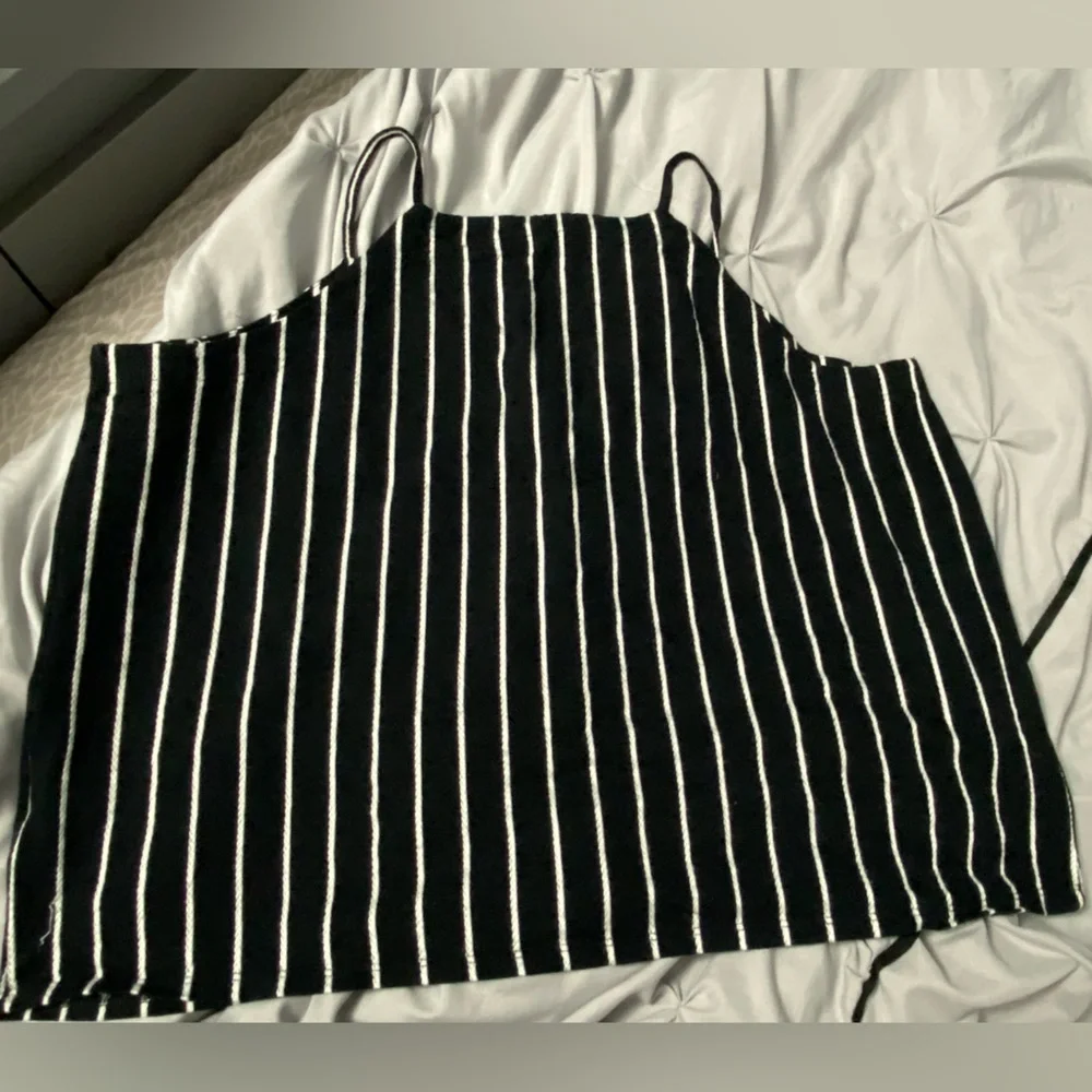 Reitmans Top - Picture 2 of 3